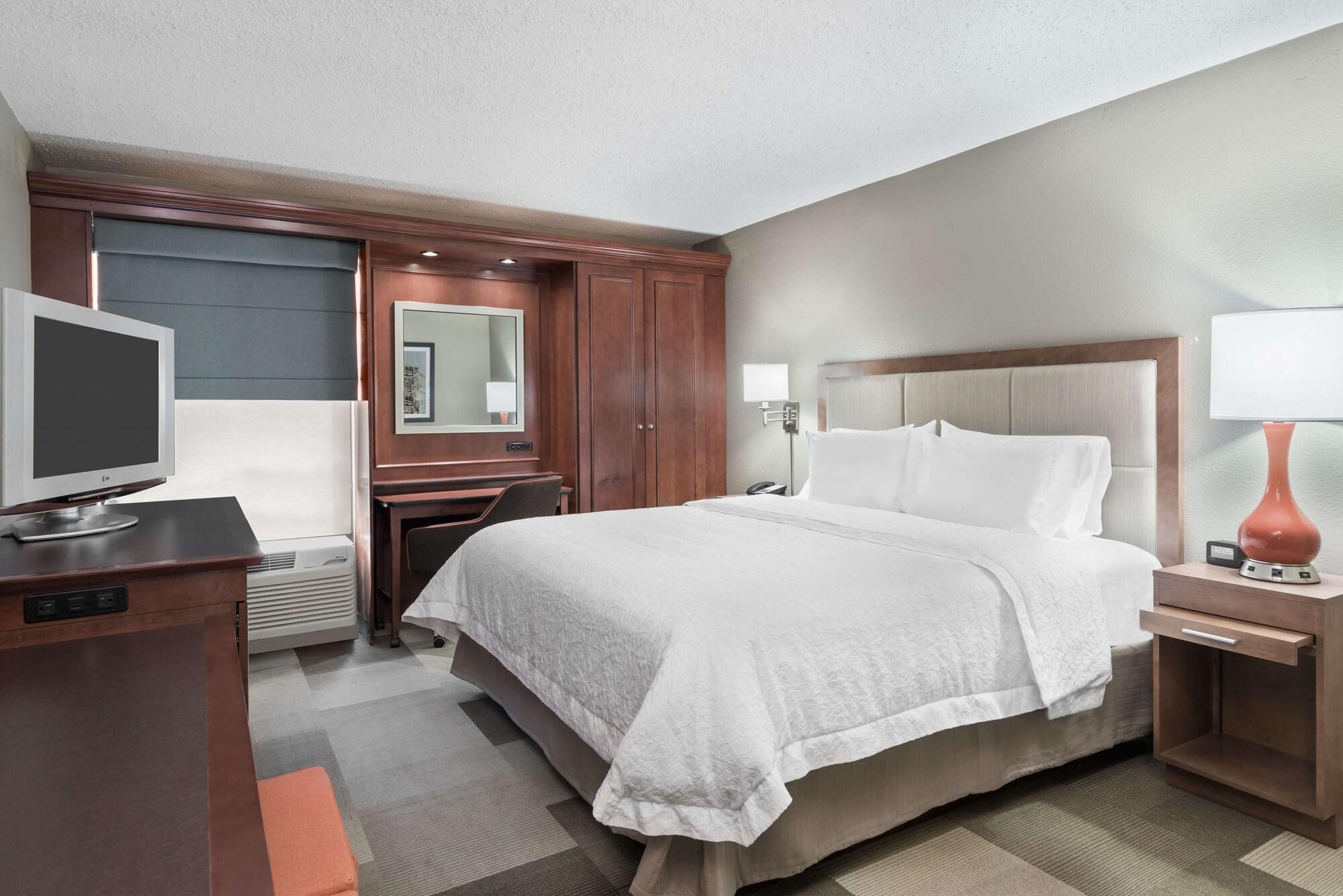 Hampton Inn Boston / Марлбъроу Екстериор снимка