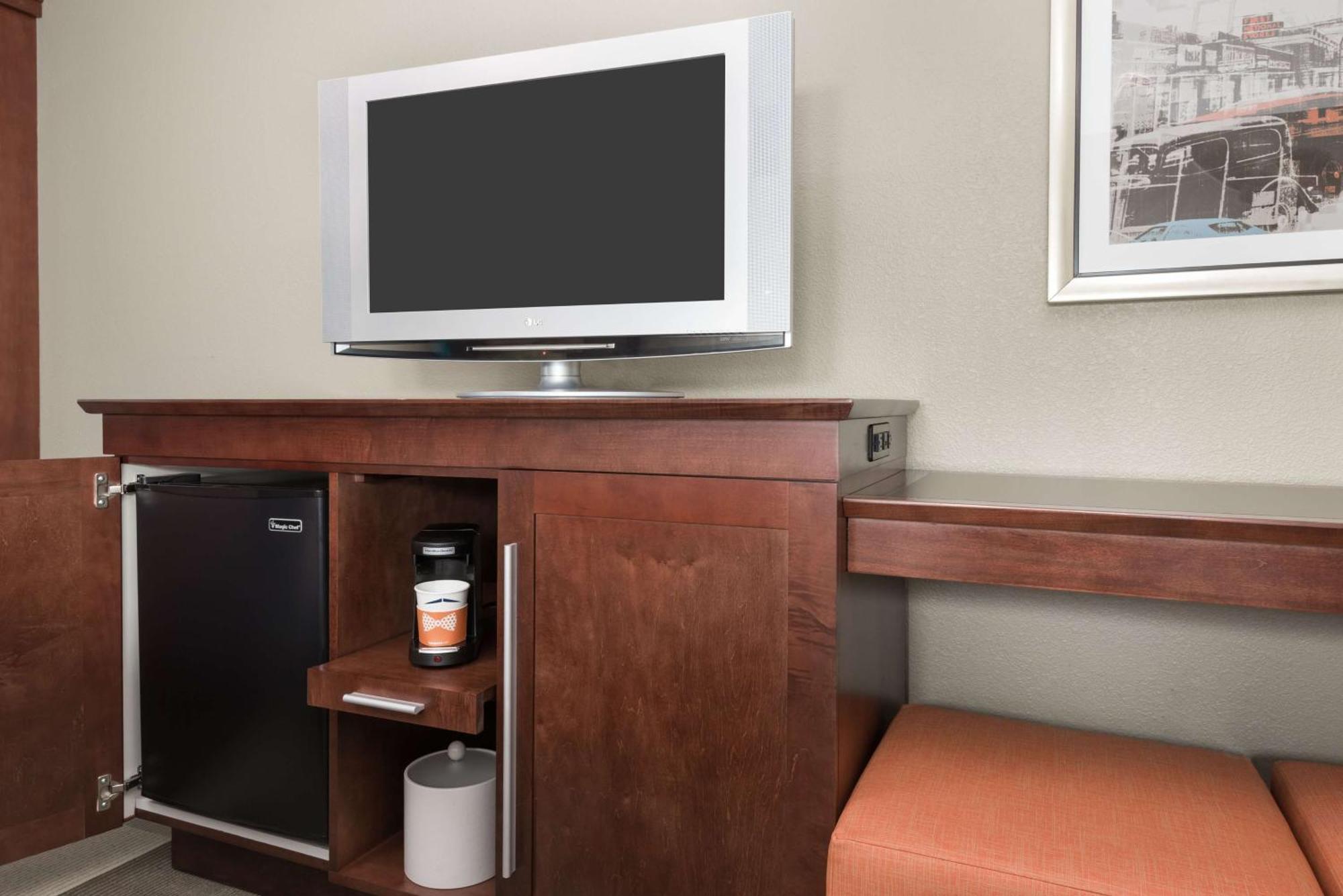 Hampton Inn Boston / Марлбъроу Екстериор снимка